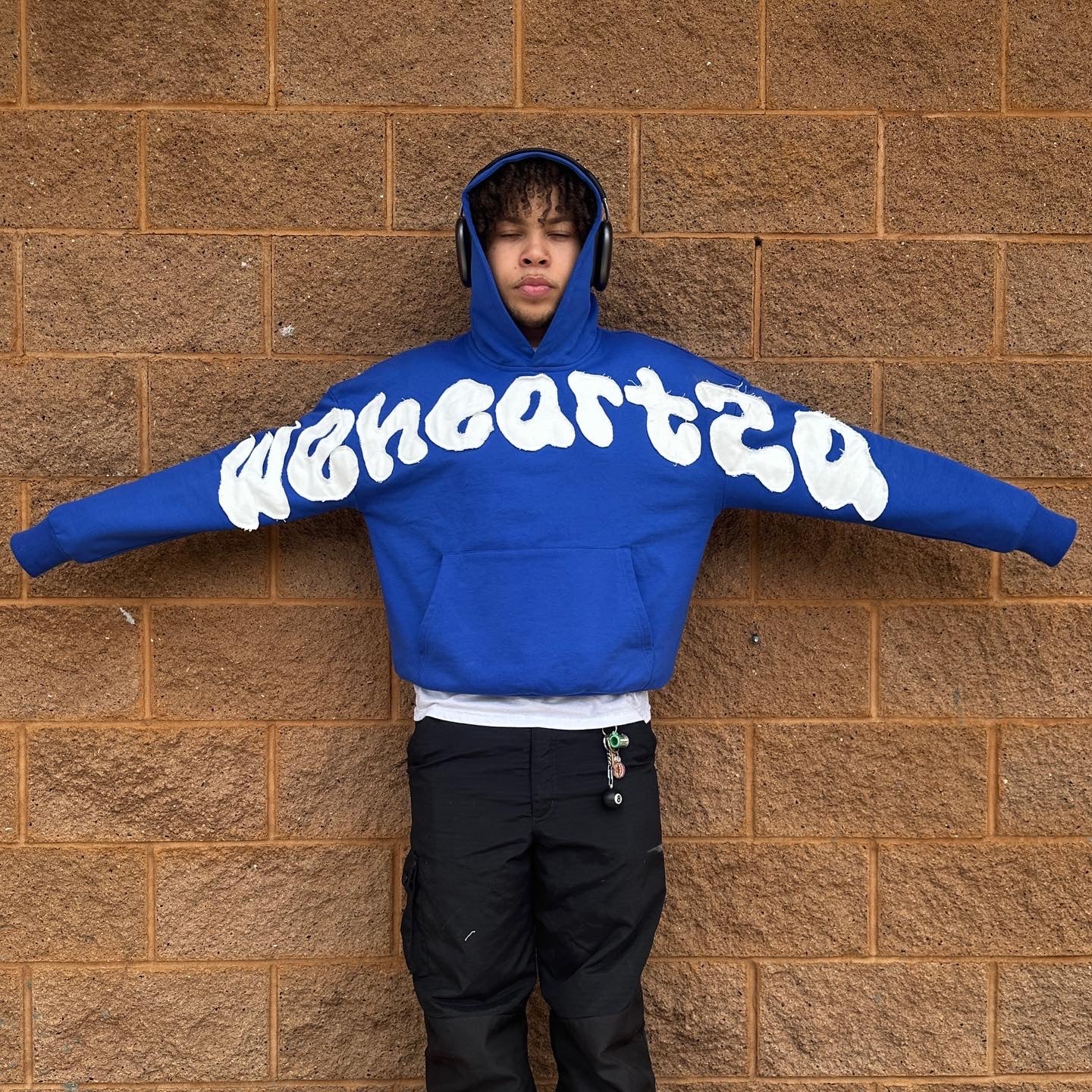 cross-chest “weheartza” hoodie – WEHEARTZA